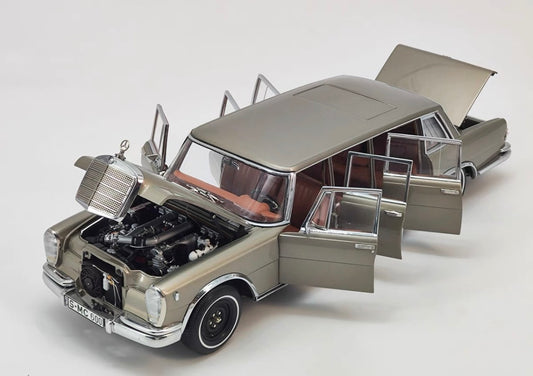 CMC 1/18 Mercedes-Benz Pullman Limousine Gold Sunroof Diecast Model