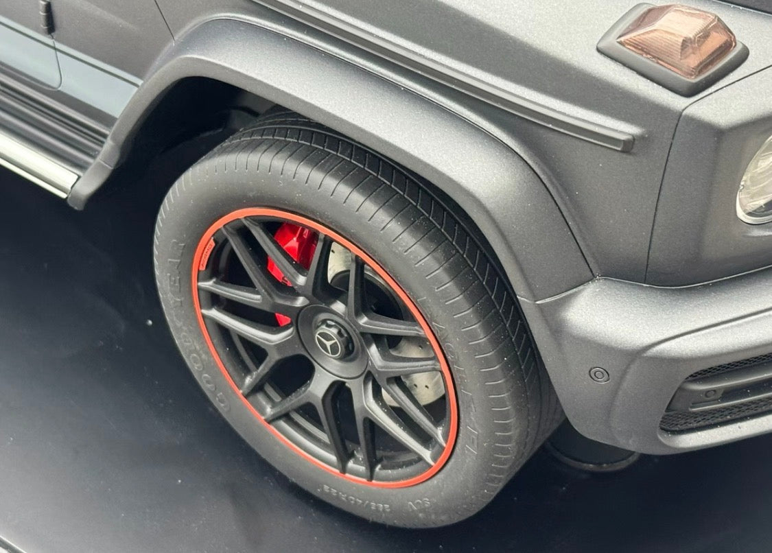 Minichamps 1/8 Mercedes-AMG G63 Resin Model Matte Black Limited Edition