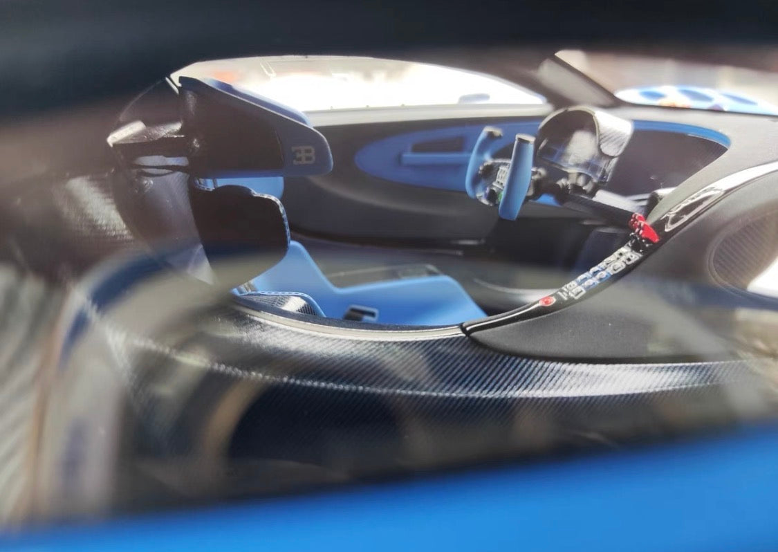 RUNNER 1/12 Bugatti Vision Gran Turismo Blue Resin Display Model