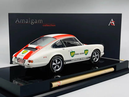 Amalgam 1/18 Porsche 911R 1967 BP World Record Resin Model