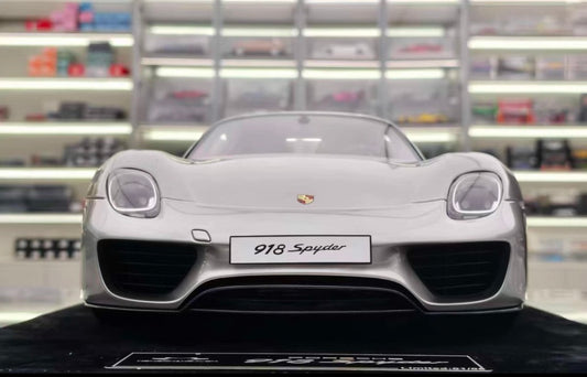 HH Model 1/8 Porsche 918 Spyder Silver Resin Model