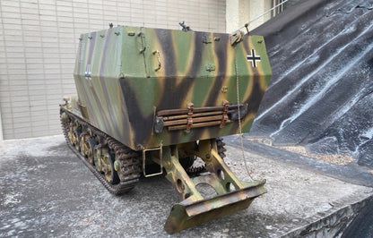 1/6 Sd.Kfz.135 Hummel 15cm Self-Propelled Howitzer Model