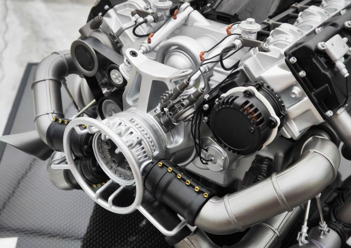 Ladybug 1/6 Scale Hypercar Engine Model Display (LADY003)