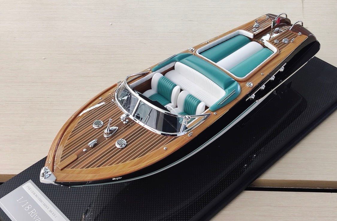 VMB 1/18 Riva Aquarama Classic Speedboat Replica Display Model