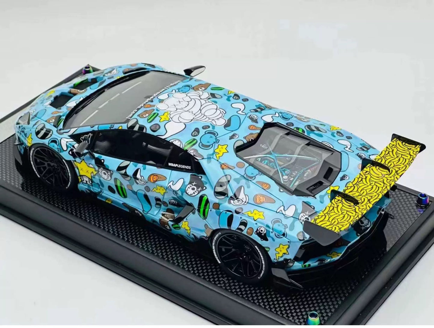 LBWK 1/18 Lamborghini Aventador 2.0 KAWS Blue Resin Model