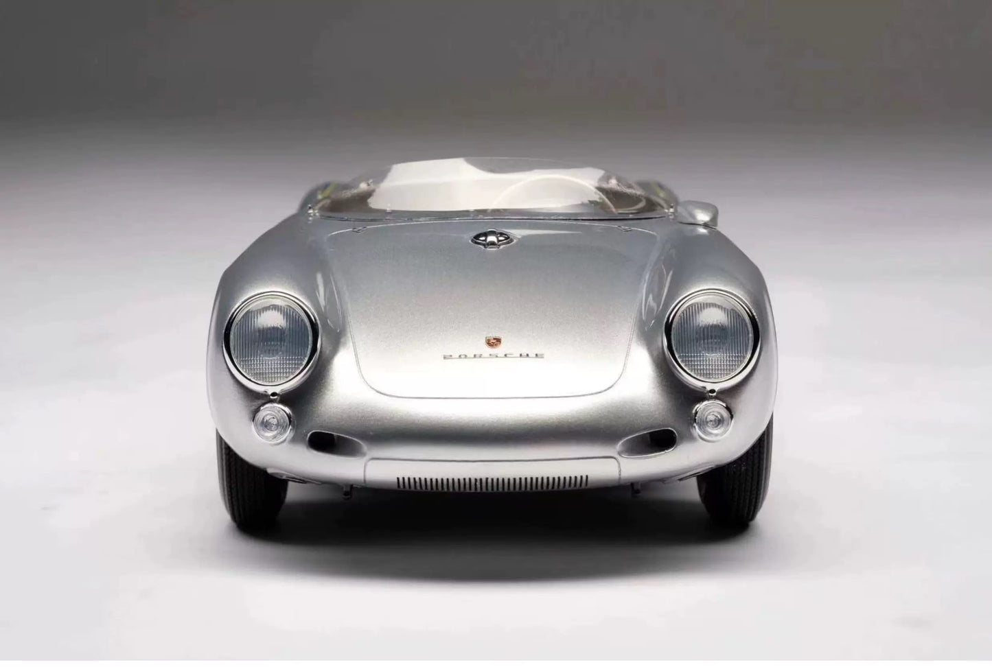 Amalgam 1/18 Porsche 550 Spyder Road & Track Resin Model