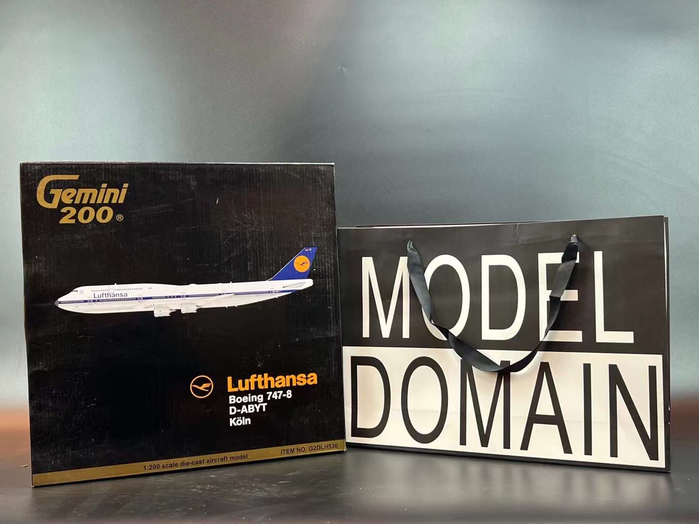 GeminiJets 1/200 Lufthansa Boeing 747-8i Retro Livery D-ABYT G2DLH536
