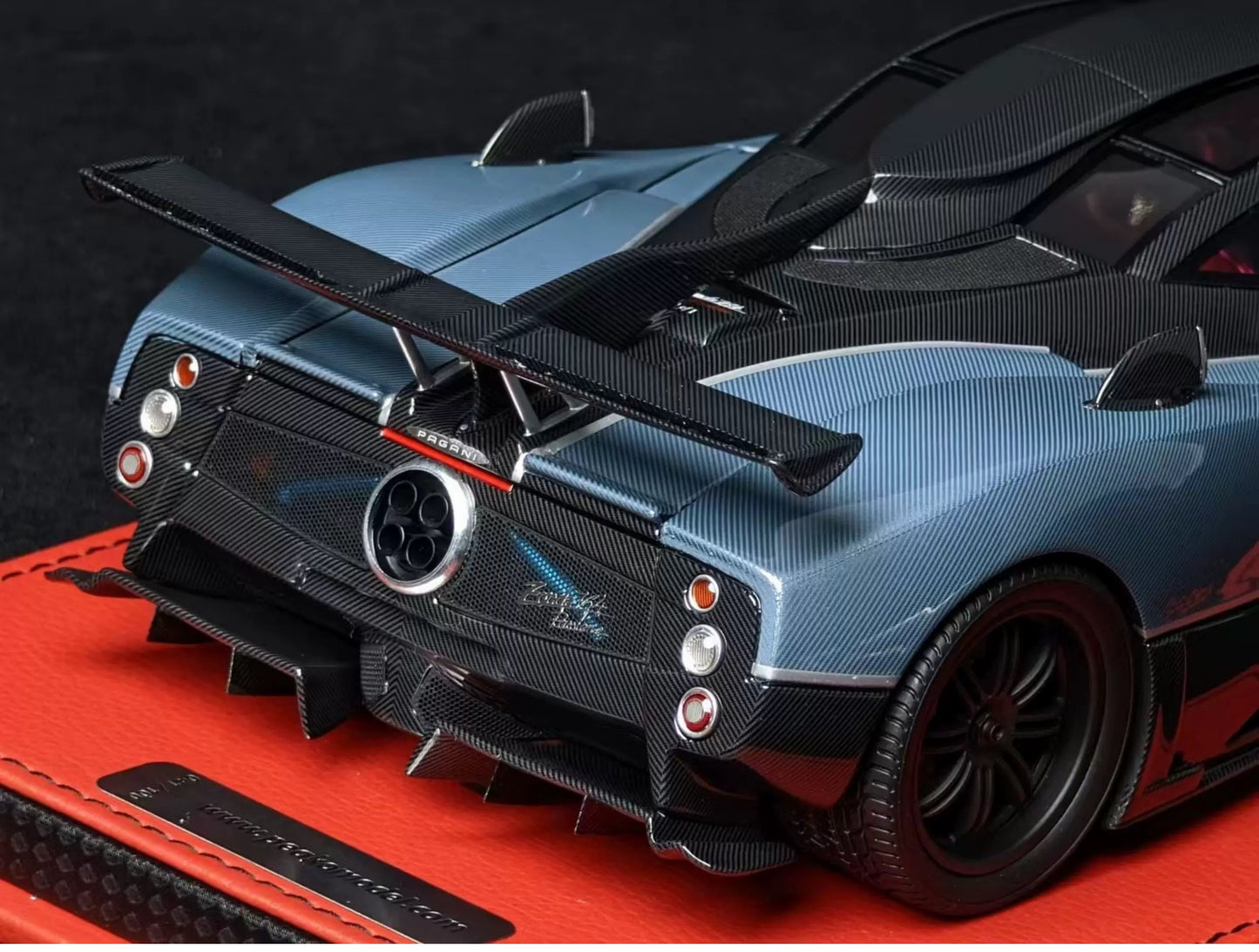 Peako 1/18 Pagani Zonda 764 Passione Resin Model