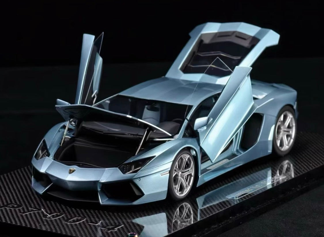MCM Model 1/18 Lamborghini Aventador LP700 Ice Blue Full Opening Resin Model