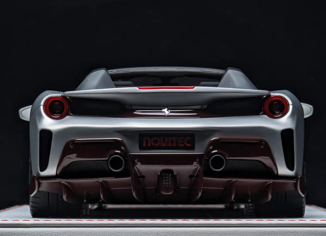 DG 1/18 Novitec Ferrari 488 Pista Resin Model – Silver with Red Stripe