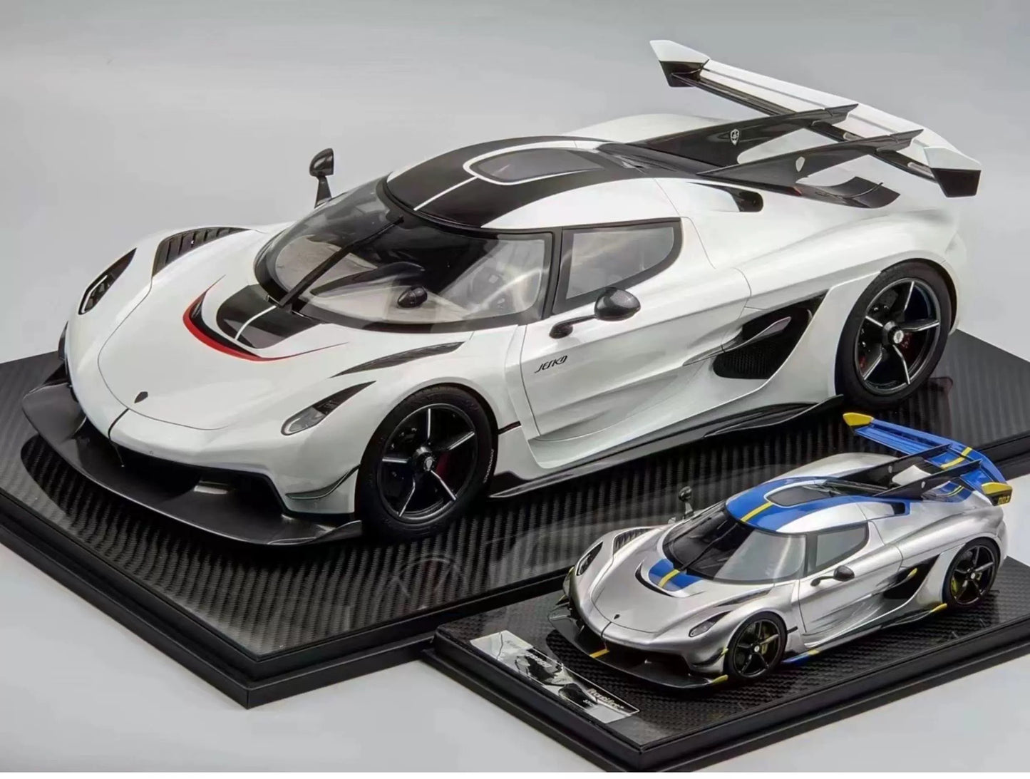 Frontiart 1:8 Koenigsegg Jesko Crystal White Resin Model with Display Case