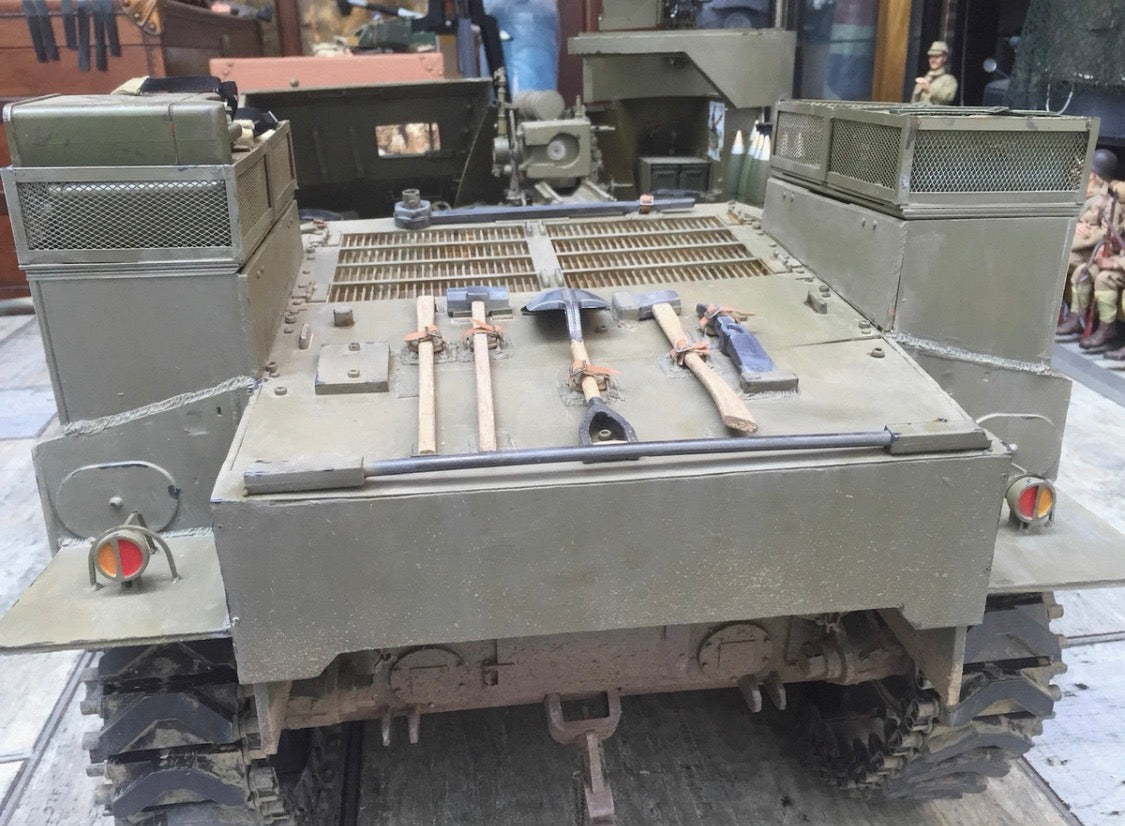 1/6 M7 Priest 105mm Self-Propelled Howitzer Model