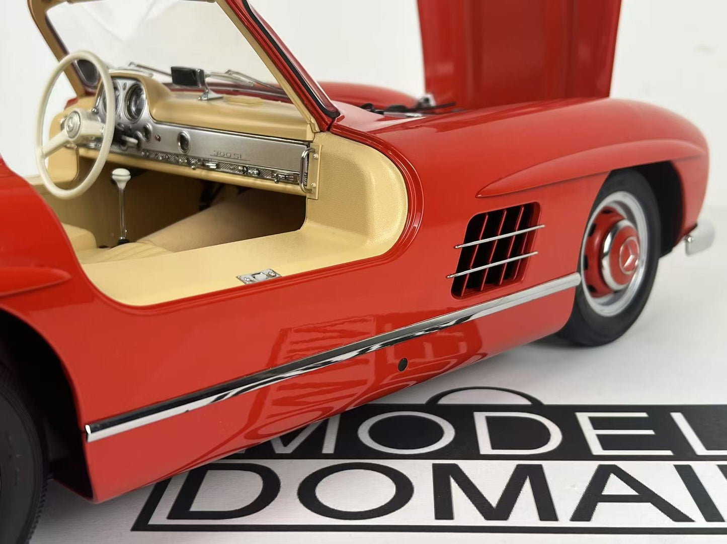 Ixo 1/8 Mercedes-Benz 300 SL Gullwing – Fully Assembled Pro-Built Model Car