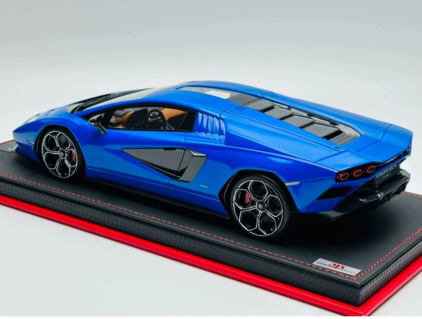 MR 1/18 Lamborghini Countach LPI 800-4 Blue Resin Model