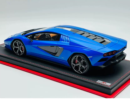 MR 1/18 Lamborghini Countach LPI 800-4 Blue Resin Model