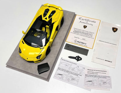 Autoart 1/18 Lamborghini Aventador LP700-4 Roadster Giallo Orion