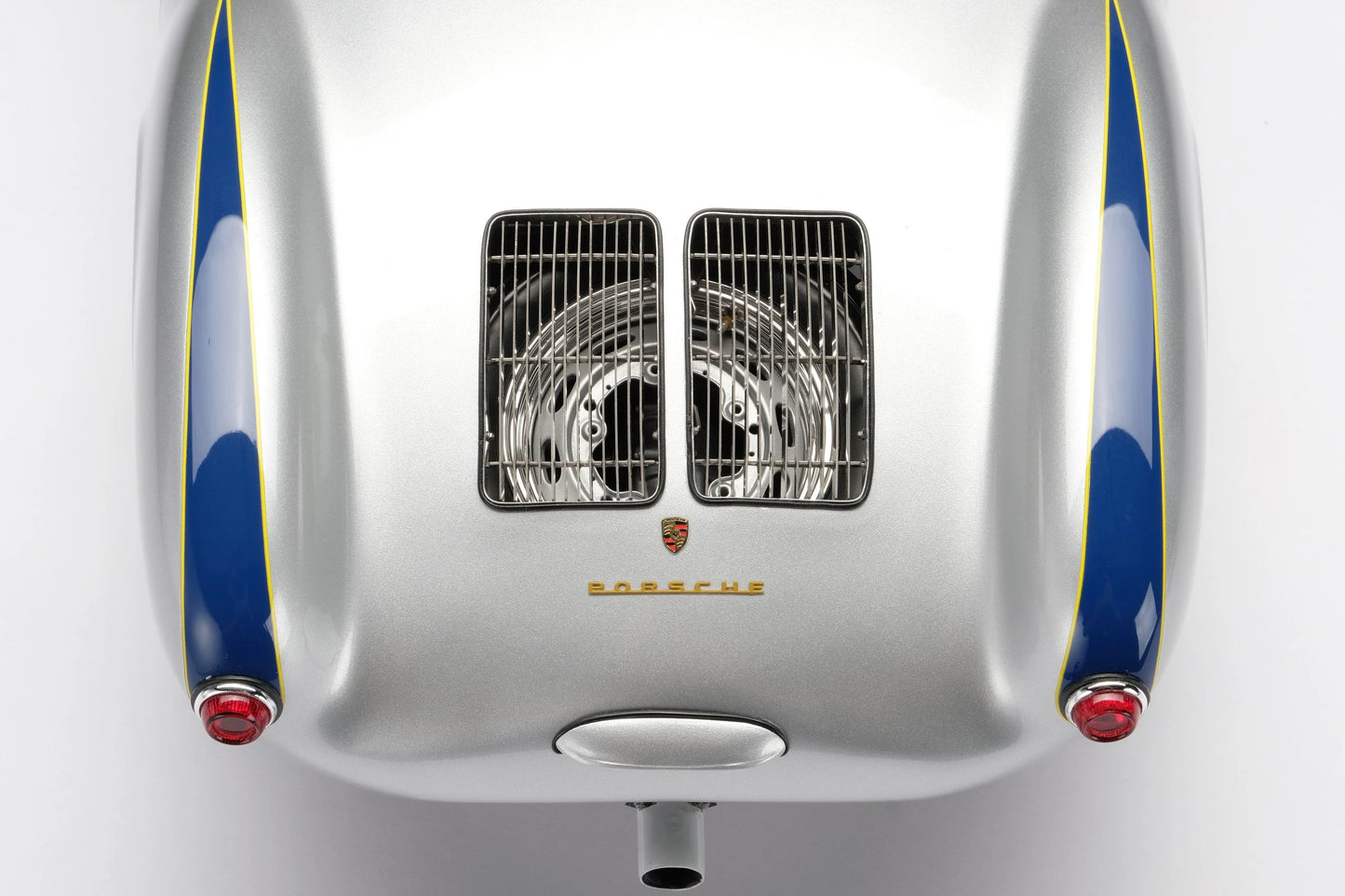 Amalgam 1/8 Porsche 550 Spyder