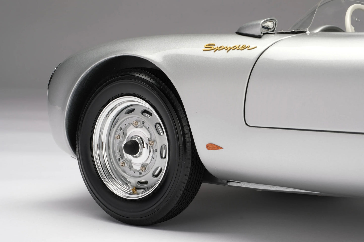 Amalgam 1/8 Porsche 550 Spyder