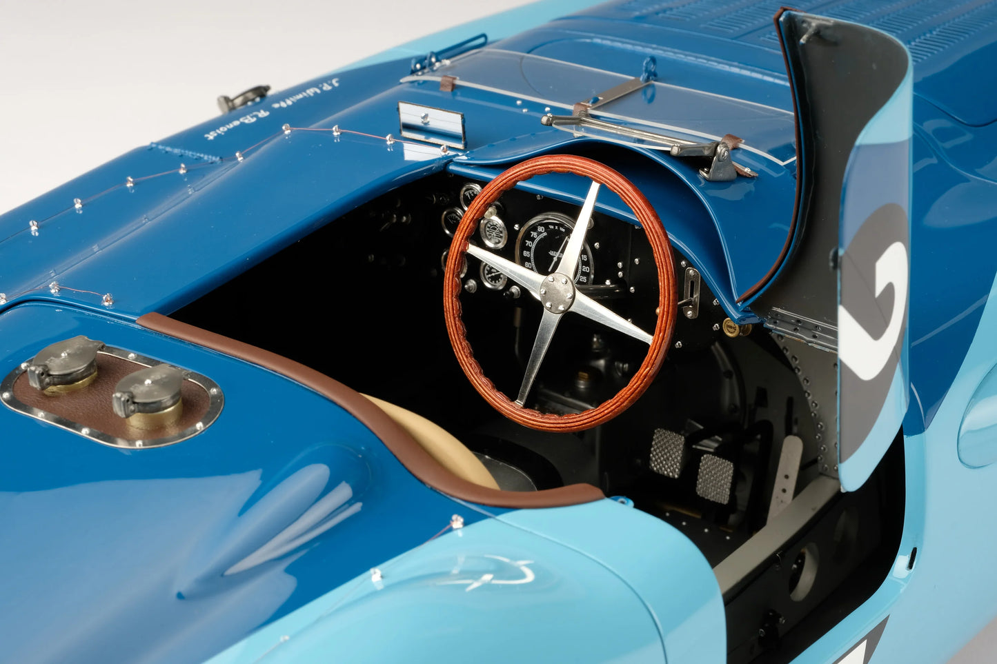 Amalgam 1/8 Bugatti Type 57G “Tank” Le Mans Winner