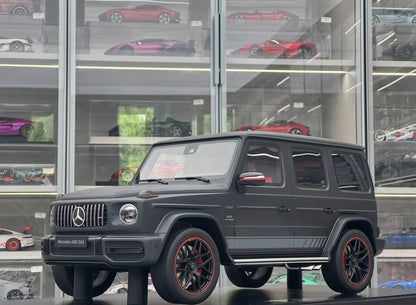 Minichamps 1/8 Mercedes-AMG G63 Resin Model Matte Black Limited Edition