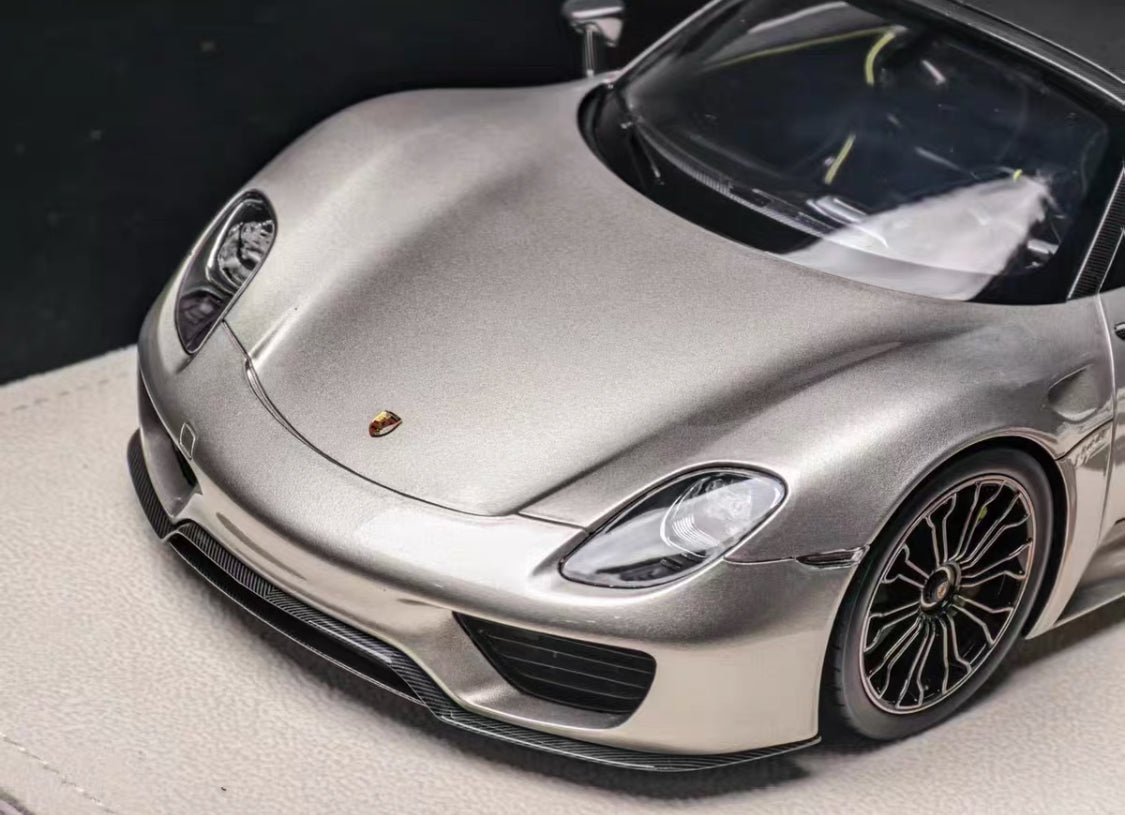 Make Up 1/18 Porsche 918 Spyder GD Custom Edition EML045GD – Limited 30 pcs
