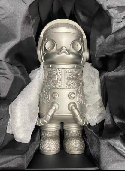 Pop Mart Mega Space Molly 400% Royal Selangor Silver Edition