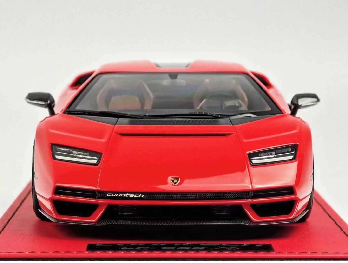 MR 1/18 Lamborghini Countach LPI 800-4 Red Resin Model