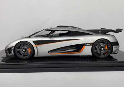 Frontiart 1/8 Koenigsegg Agera One:1 Silver Hypercar Model – Fully Handcrafted