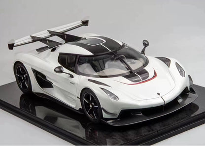 Frontiart 1:8 Koenigsegg Jesko Crystal White Resin Model with Display Case