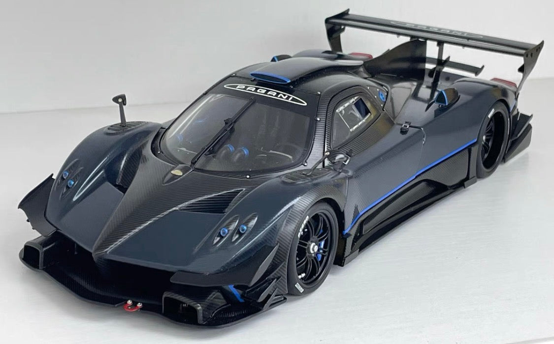 AUTOart 1/18 Pagani Zonda R Evo Diecast Opening Model