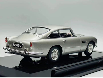 Amalgam 1/18 Aston Martin DB5 Vantage Resin Model