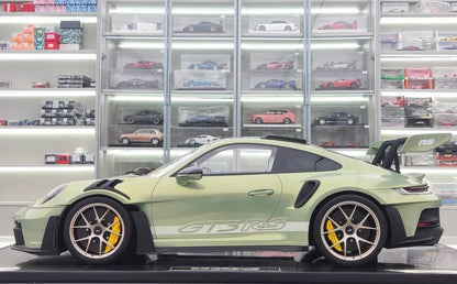 DINOMODEL 1/8 Porsche 992 GT3 RS “Bamboo Green” Resin Model