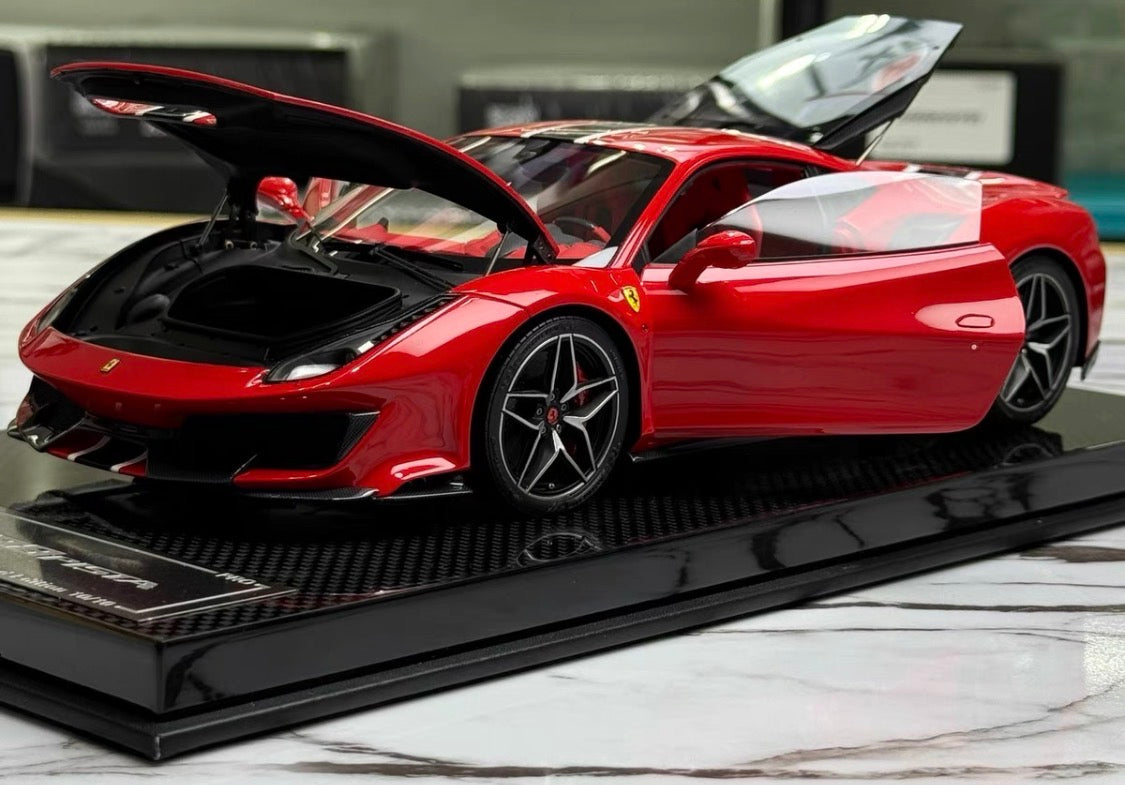 DM Model 1/18 Ferrari 488 Pista Fully Open Resin Limited Edition