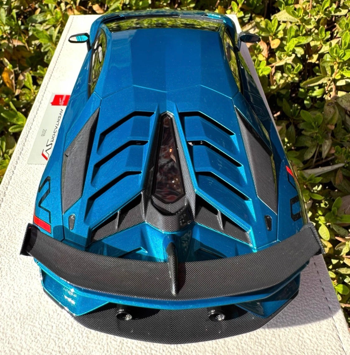 Make Up Lamborghini Aventador SVJ Blue Metallic 1/18 Resin Model