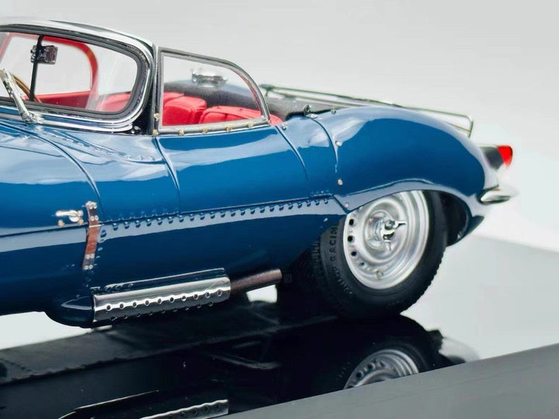 Amalgam 1/18 Jaguar XKSS Resin Model