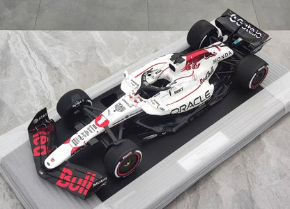 Spark 1/8 Red Bull Racing RB21 No.1 Japanese GP Winner 2025 Max Verstappen 08SP295