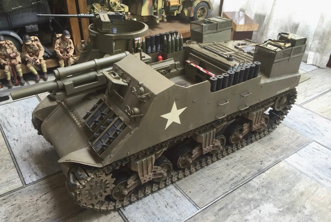 1/6 M7 Priest 105mm Self-Propelled Howitzer Model