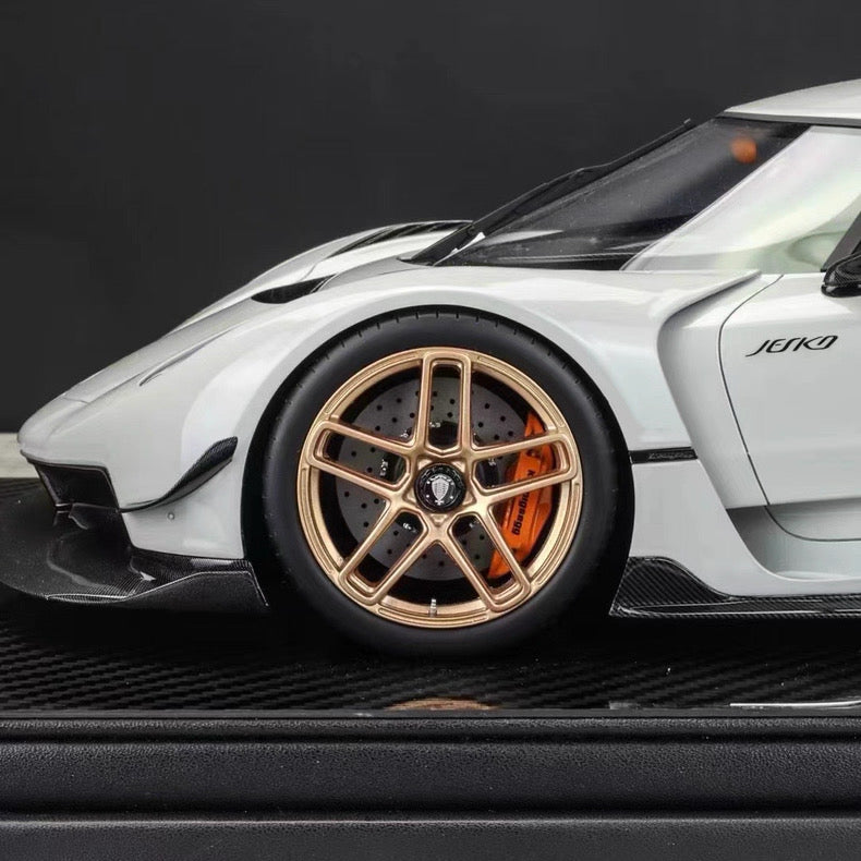 Frontiart 1/12 Koenigsegg Jesko Light Grey Gold Wheels | Resin Model