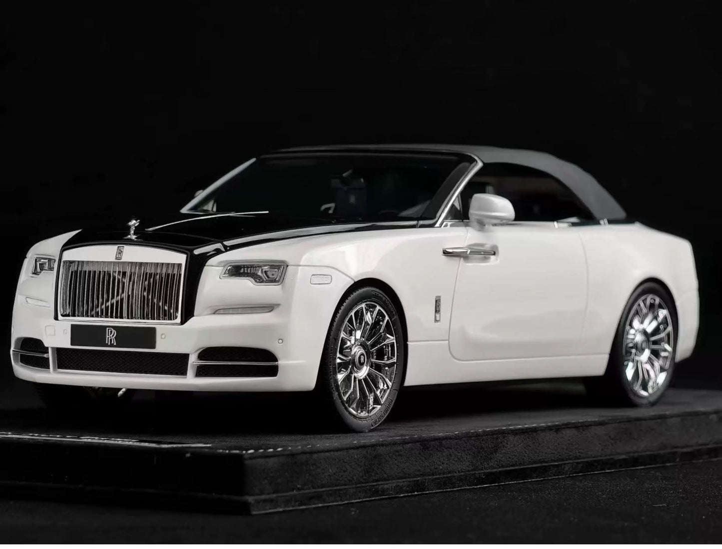HH 1/18 Rolls-Royce Dawn White & Black Two-Tone Resin Model