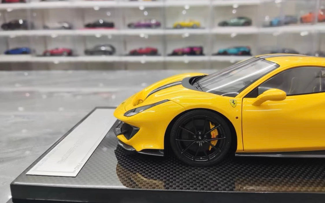 DM Model 1/18 Ferrari 488 Pista Fully Open Resin Model Limited 10