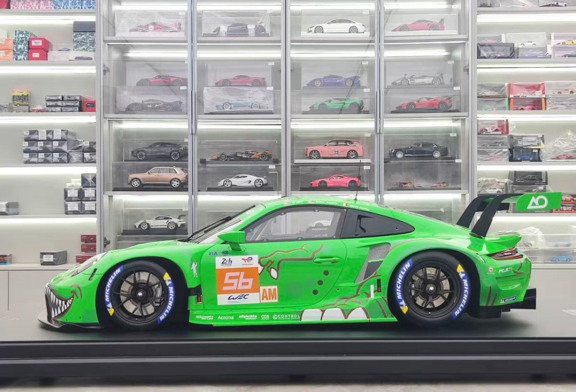 Spark 1/8 Porsche 911 RSR-19 No.56 Project 1 AO Le Mans 24H 2023 08G046