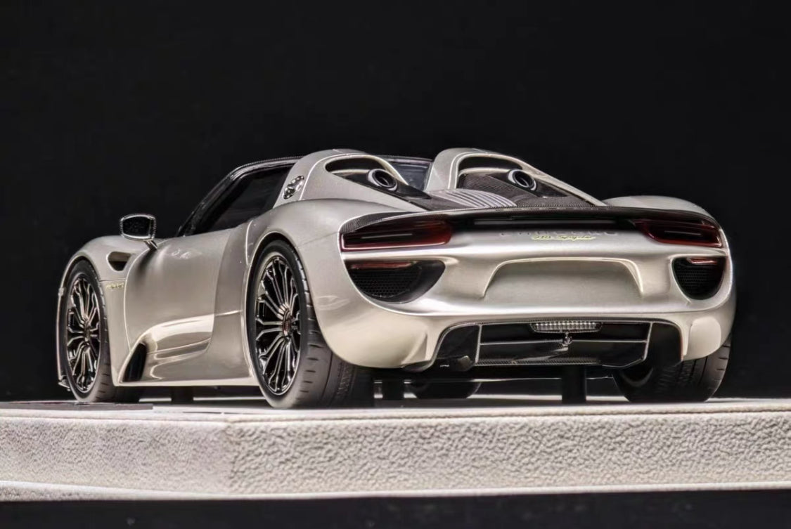 Make Up 1/18 Porsche 918 Spyder GD Custom Edition EML045GD – Limited 30 pcs
