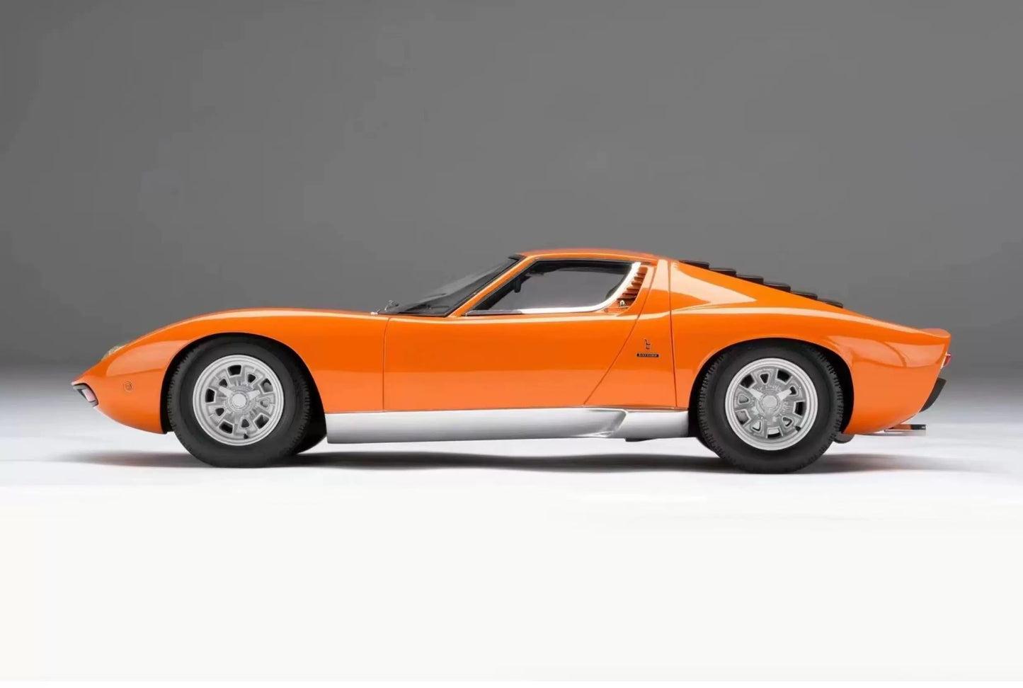 Amalgam 1/18 Lamborghini Miura P400 SV Resin Model