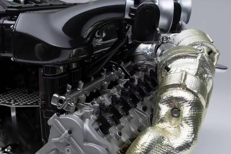 Amalgam 1/4 Bugatti Chiron V16 Engine & Gearbox Limited Edition Model