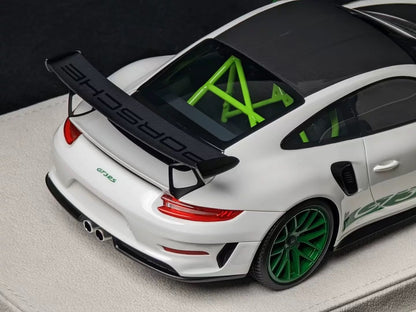 Make Up 1/18 Porsche 911 GT3 RS Resin Model