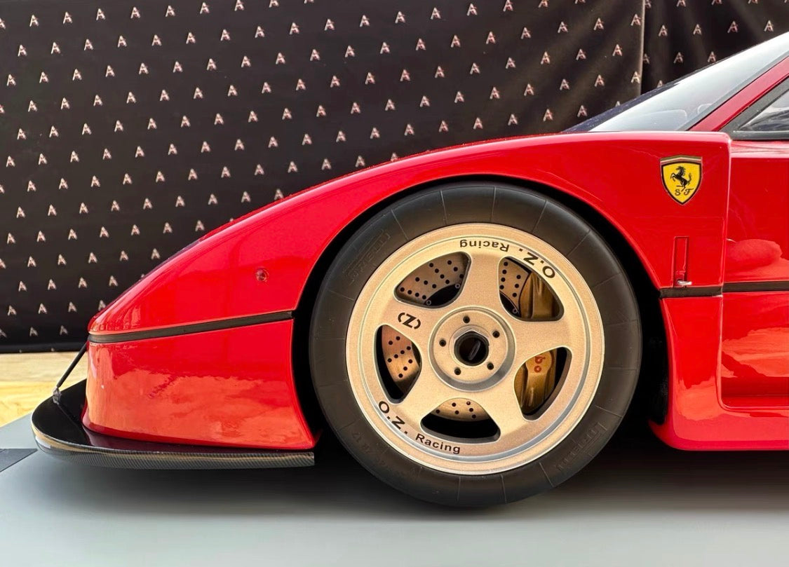 GT Spirit 1/8 Ferrari F40 GTS Track Version Resin Model