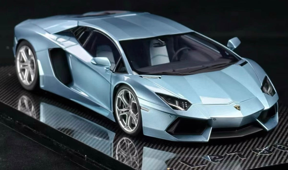 MCM Model 1/18 Lamborghini Aventador LP700 Ice Blue Full Opening Resin Model
