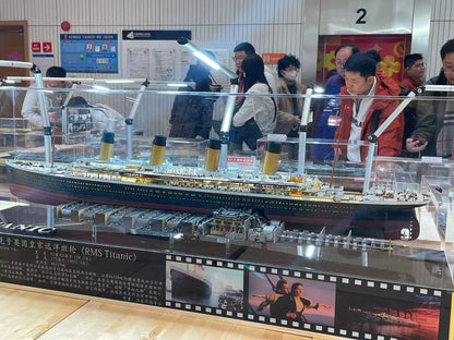 1/200 RMS Titanic Finished Model with Interior Structure – Museum-Grade Edition