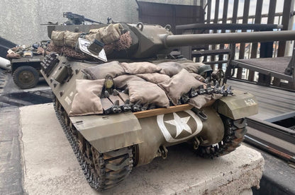 1/6 Scale WWII U.S. M10 Tank Destroyer Full Interior Custom Display Model
