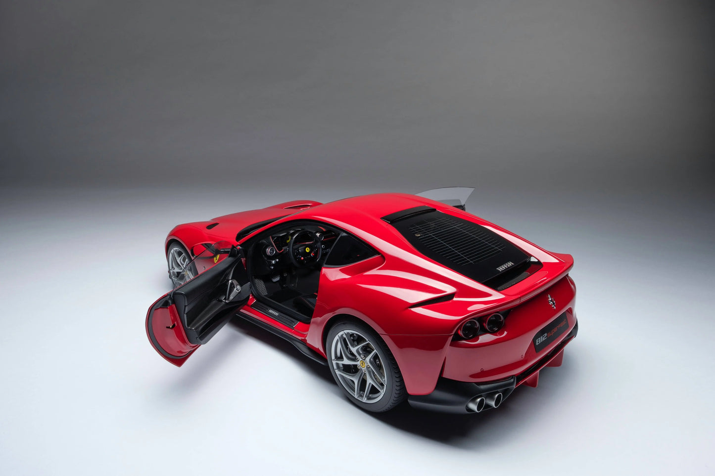 Amalgam 1/8 Ferrari 812 Superfast – Rosso Corsa Red Coupe | Air Shipping from China
